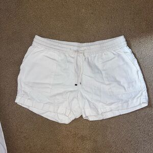 Linen shorts